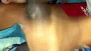 Invited Neighbor for Movie and She Gives Oral Sex