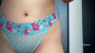 Hey, check this pack of Argentinian hermanastra ninfomana Milet fingering her perfect body outdoors!