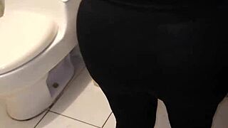 Oh damn, fucking the cleaning lady hard 😈