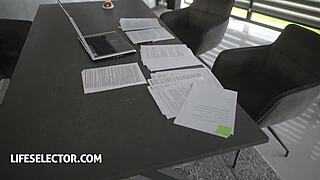 POV同事Sata Jones被变态老板办公室后入传教士狠干