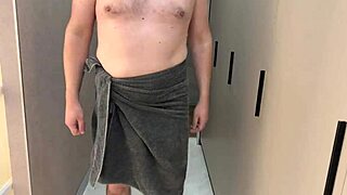 Real Cheating Fuck With Wifes Friend In Doggystyle While Shes At Work