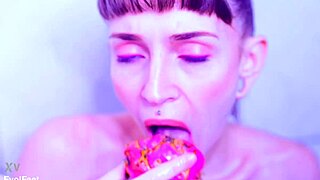 Bare Toes Boldly Crush Juicy Fruit