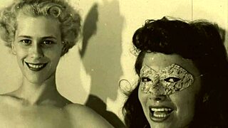 Vintage lesbians going wild!