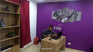 口交狂干勾引老板升职加薪