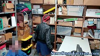 Whoa, this amateur teen gets her pussy railed hard in high def reality! 😲