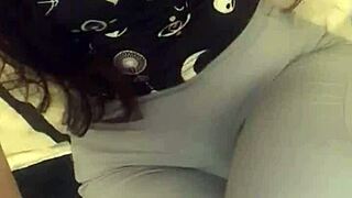 like this desi girl's perfect figure?