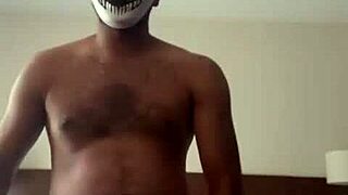 第一次solo打网袜印度妹超羞辱