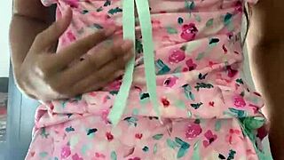 Look at this innocent girl in pajamas through a spy camera in amateur college teen flashing.