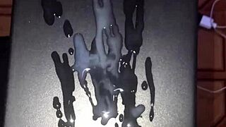 瘦子自撸巨白屌家制独奏爆射海量精