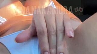 fodendo a bucetinha da japonesa gostosa no carro com pau grande interracial gozando na boca pov