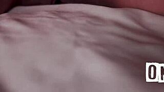 饥渴人妻Andi Avalon暗室吞巨BBC!