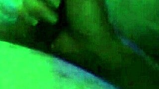 她真在老公上班时给情夫吹箫？真实背叛