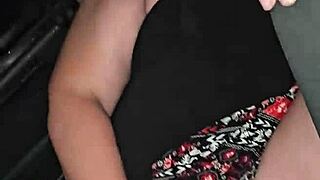 人妻巨型假屌深捅屁眼狂潮吹玩具play