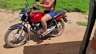 亚洲美女日式口交伺候大屌