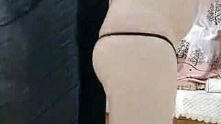 熟女柏心童家舞扭臀诱惑超撩人