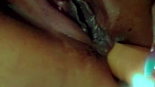 Single brunette milf puts sex toy in aggressive anal for creampie