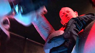 BDSM熟女乳膠高跟支配女同三人狂插