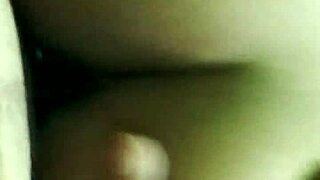 malaysian amateur babe feels deep horny urges building inside