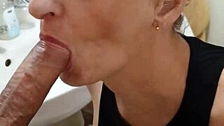 I love sucking German milf prostitute Sandra's cum-swallowing blowjob