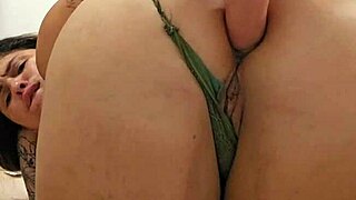 wanna see all ass wrinkles stretched out?