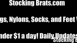 lesbian pantyhose threesome licks toes and feet