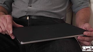 wanna see stirling cooper make karen fisher's big ass shake wild? 😈🍑