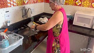 Empregada safada flirts bold then i fuck her outdoor thru sheer 😈🔥