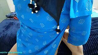 史上最佳快速亚洲熟女继母操 😍🔥