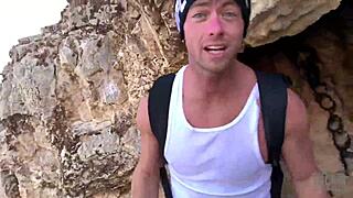 情侣户外洞穴偷拍公共口交变硬核射精