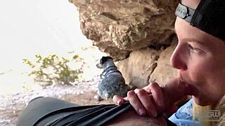 情侣户外洞穴偷拍公共口交变硬核射精