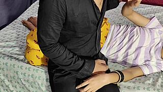 Makan Malik's Lonely Daughter Caught And Fucked Hard At Home?