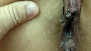 wife took off condom made me bareback creampie her pussy for cuck to clean?