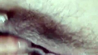 哇，这中国熟女销售骚货脱胸罩露湿屄给蒙面老板聊【粉墨人生】😏💦