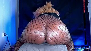 ebony bunny twerks huge buttplug then rides africanbunz big dicks!
