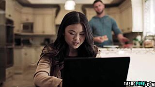 Lulu Chu Slimthick Vic Sexy Lesbian Lick Fingering Orgy