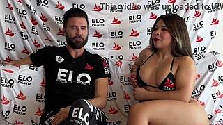 Karen Cox flaunts fit ass before spicy casting