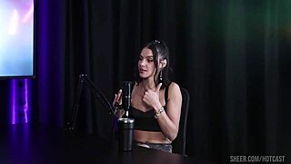 Deborah Andrade and Vitória Beatriz's hottest lingerie massage interview