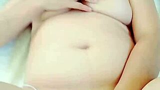 hot latina babe masturbates with huge dildo cums twice watch my thick creamy squirt