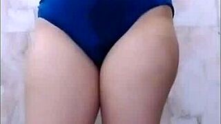 Hindi bathroom fingering chudai with big tits 😈💦