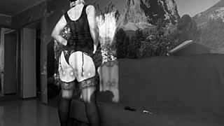 Sexy big ass milf masturbates with dildo in black white cinema fetish!