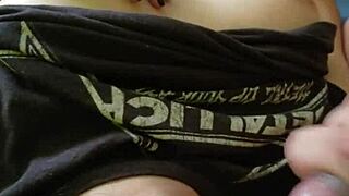 i really love sucking my boyfriend's huge throbbing cock so much