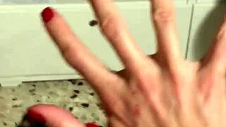 hey merry shemale ecaterinax come play with me now