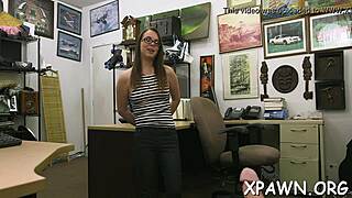 Skinny Amateur Wench Sucks Fucks Hardcore