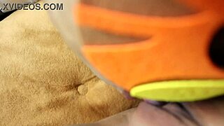 high school girl's pussy licked hard new241new