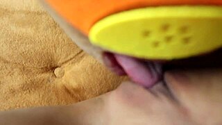 high school girl's pussy licked hard new241new