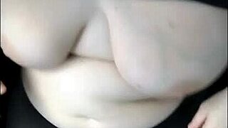 horny stepmom flashes moving car