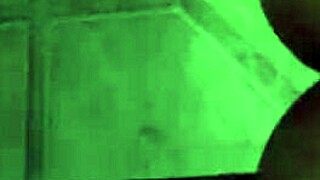 safada chupando com vontade na rua