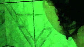 safada chupando com vontade na rua