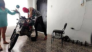 Innocent Neighbor Shakes Huge Ass in Lingerie for Cuckold Surprise