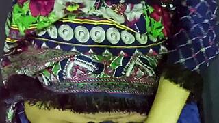 pakistani babe wants my cock in her tight wet pussy